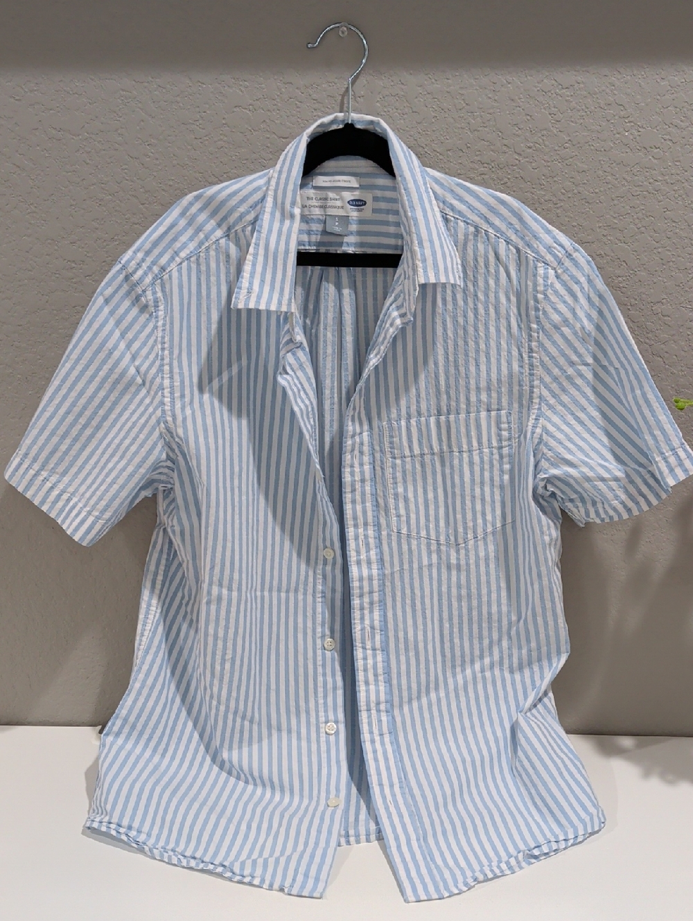 Old Navy Light Blue & White Striped Short-Sleeve Button-Down Shirt